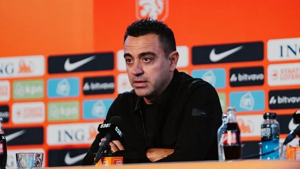 Xavi Hernández, técnico da Holanda • Foto: Divulgação/ @OnsOranje