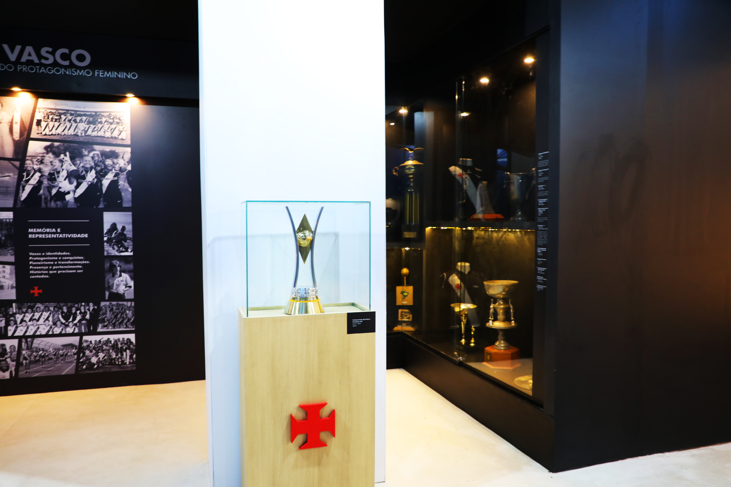 Espaço inaugurado com a taça do título do Campeonato Brasileiro A2 de 2026.